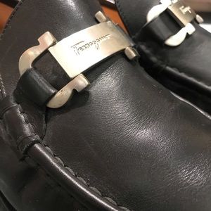 SALVATORE FERRAGAMO black Loafers